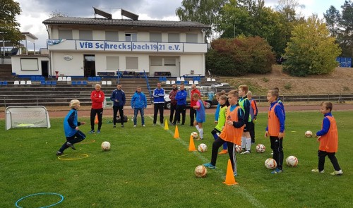 DFB-Mobil war bei der JSG Schrecksbach/ Röllshausen zu Gast