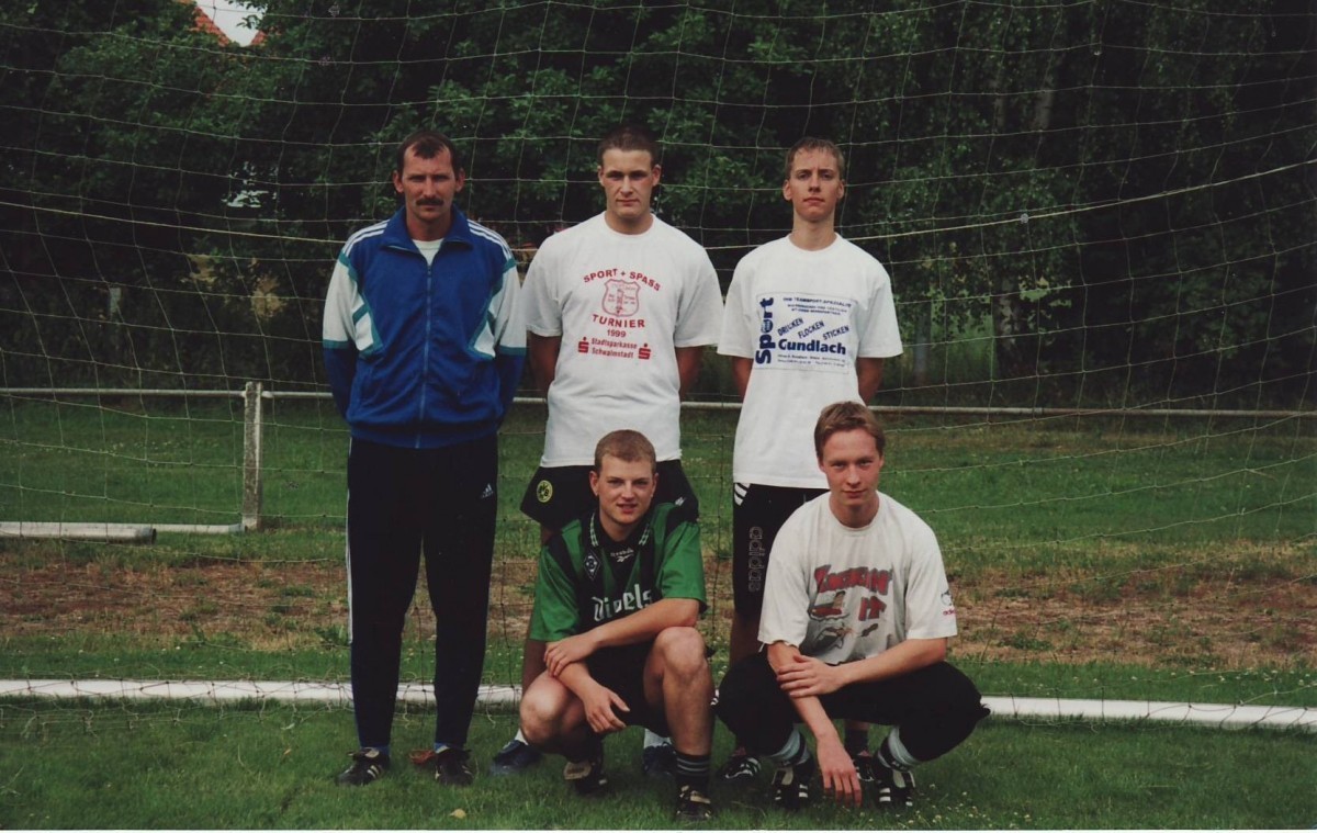 Spielzeit 2000 / 2001 weiter mit Spielertrainer Bernd Bonstein