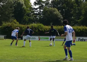HEUTE: Zweite Mannschaft gegen Tabellenführer 1. FC Schwalmstadt II